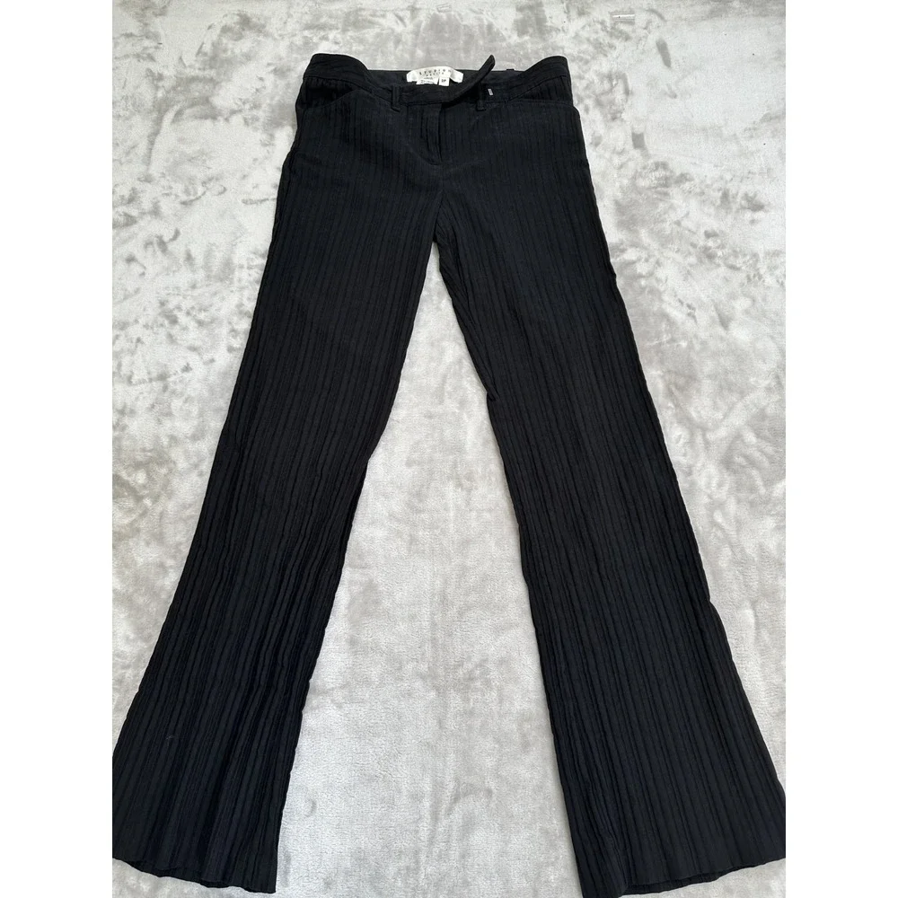 Studio M Pants Women's Size 2P Black Ribbed‎ Slight Flare Zipper Closure Pockets